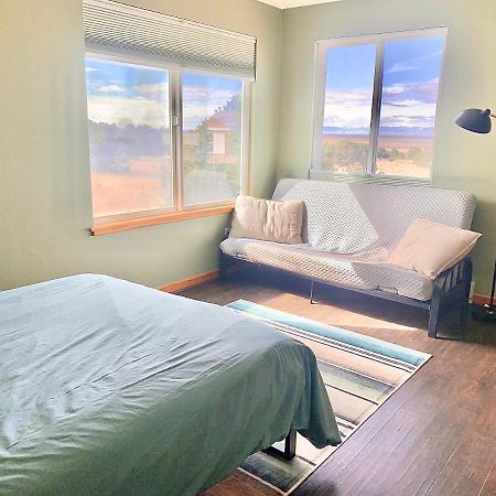 Villa Cozy Remote Retreat • Mountain Views • Stargazing Crestone Exterior foto