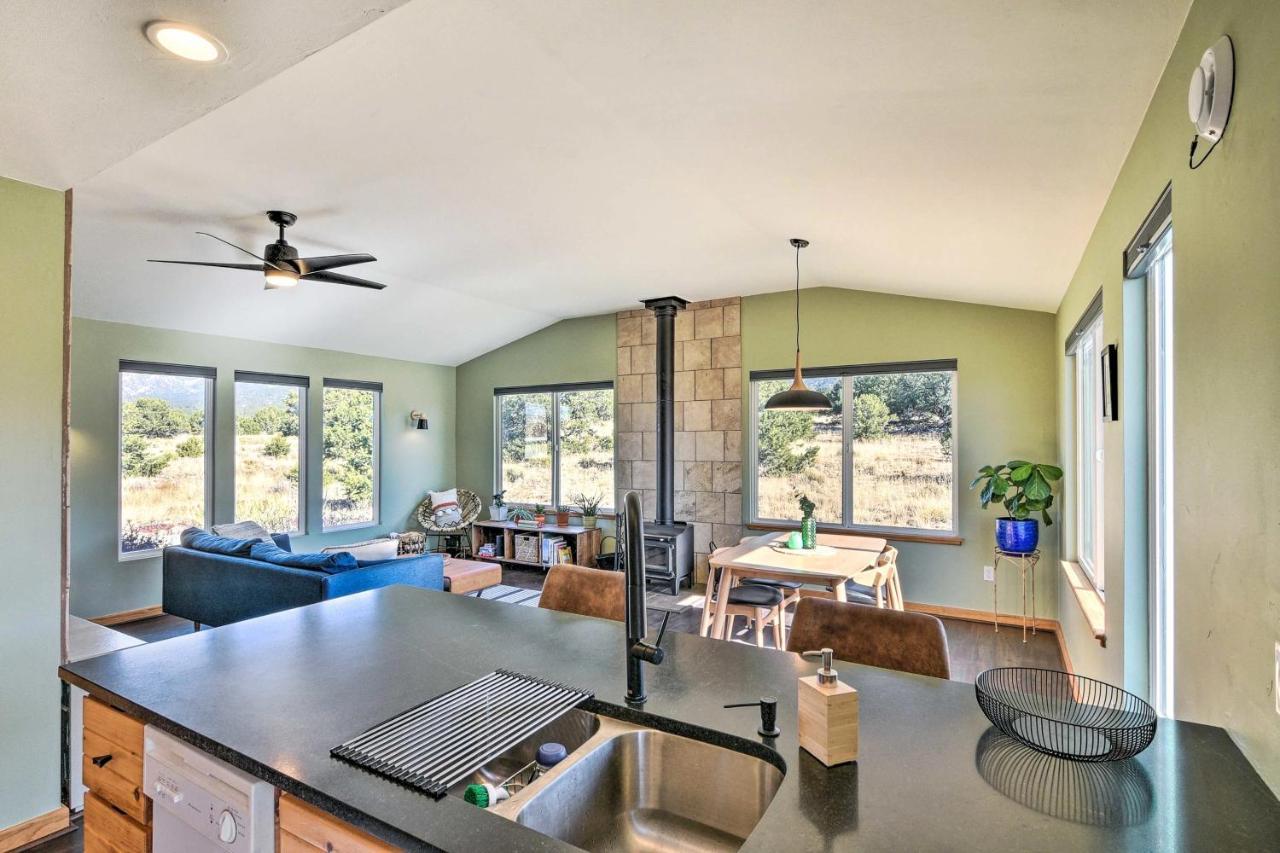 Villa Cozy Remote Retreat • Mountain Views • Stargazing Crestone Exterior foto